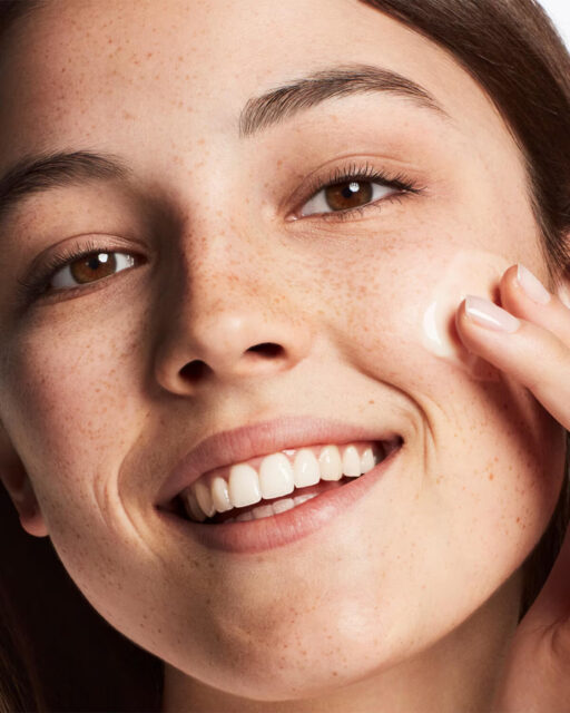 Clinique Dramatically Different™ Moisturizing Gel - Image 6