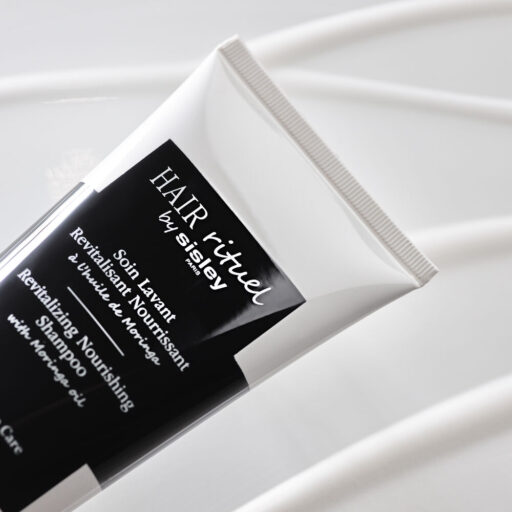 Hair Rituel by Sisley Revitalizing Nourishing Shampoo - Image 2