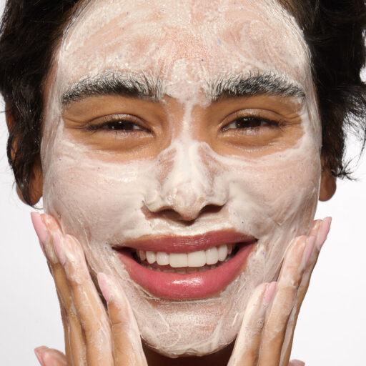 Clarins Purifying Gentle Foaming Cleanser - Image 5
