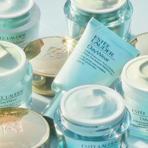 Estée Lauder DayWear Multi-Protection Anti-Oxidant Sheer Tint Release Moisturiser SPF 15 - Image 2
