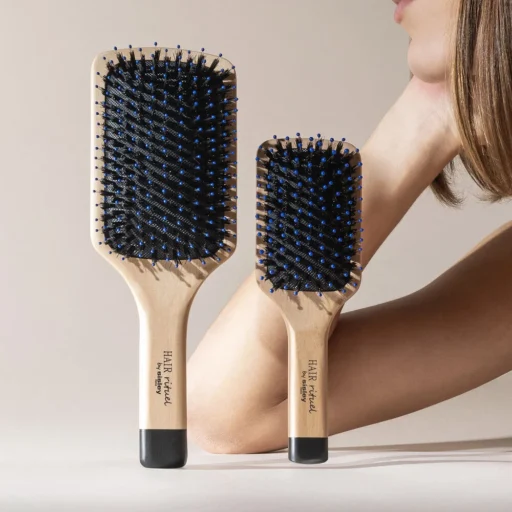 Hair Rituel by Sisley The Pocket Brush Radiance & Softness - Image 2